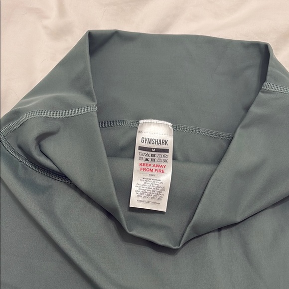 Gymshark green biker shorts - Picture 3 of 4